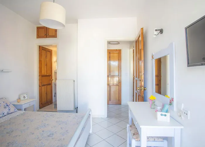 A1- Mikro Karavi Nydri (Lefkada)