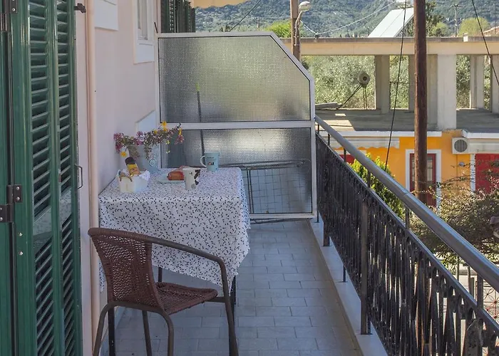 A1- Mikro Karavi Nydri (Lefkada)